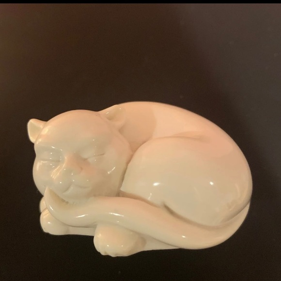Franklin Mint Other - - Vintage Netsuke Sleeping Cat Figurine Franklin Mint Curio Cat Collection…